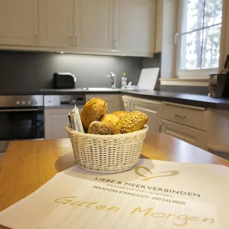 Ferienhaeuser Fischland Holiday home Dierhagen
